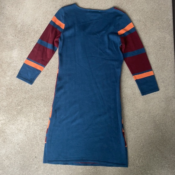 Retro-style Knit Dress - Picture 2 of 2
